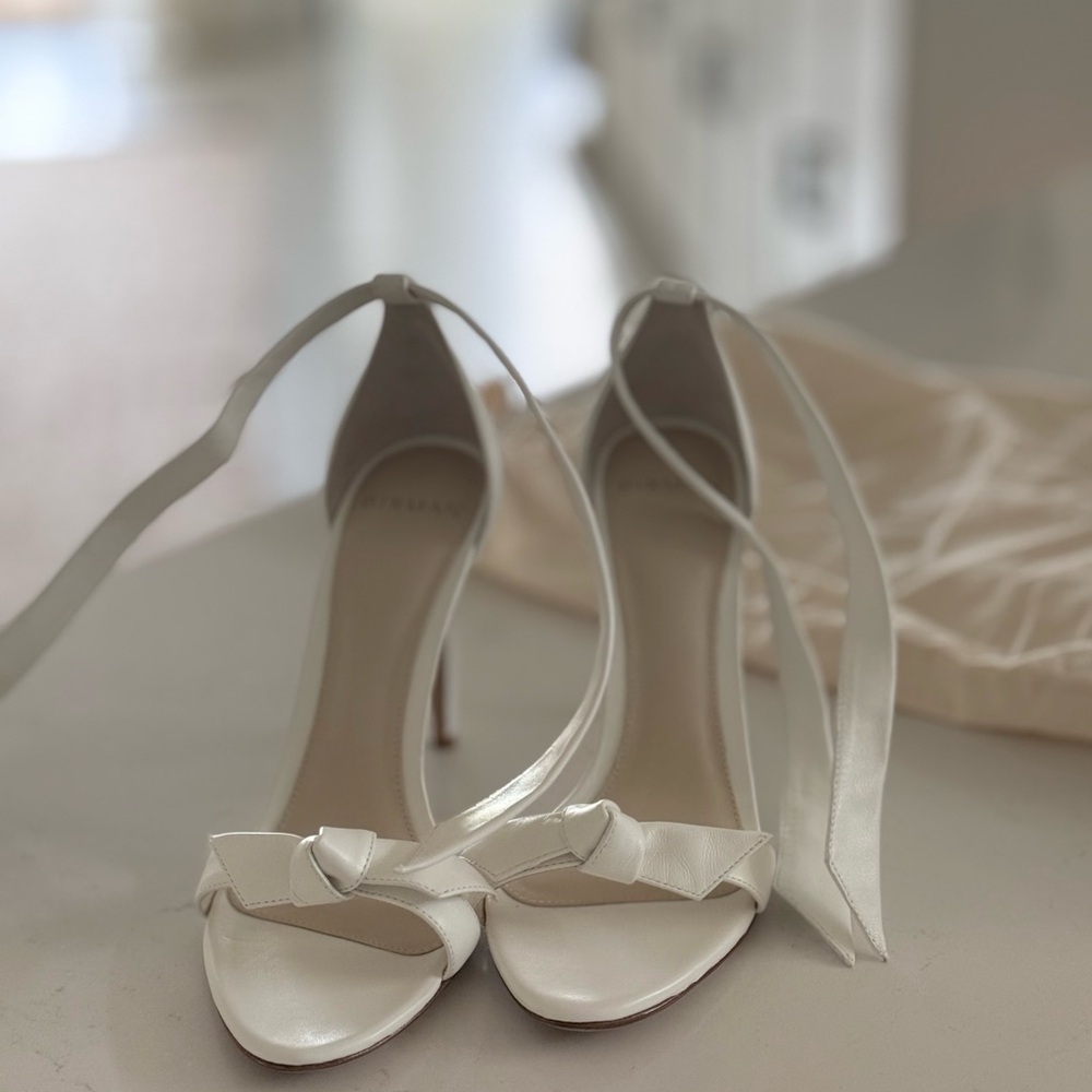 Alexandre Birman Clarita 100 White Heels